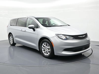 2023 Chrysler Voyager LX FWD