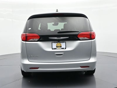 2023 Chrysler Voyager LX FWD