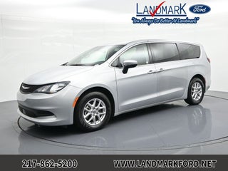 2023 Chrysler Voyager LX FWD