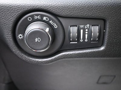 2025 Chrysler Pacifica Limited FWD