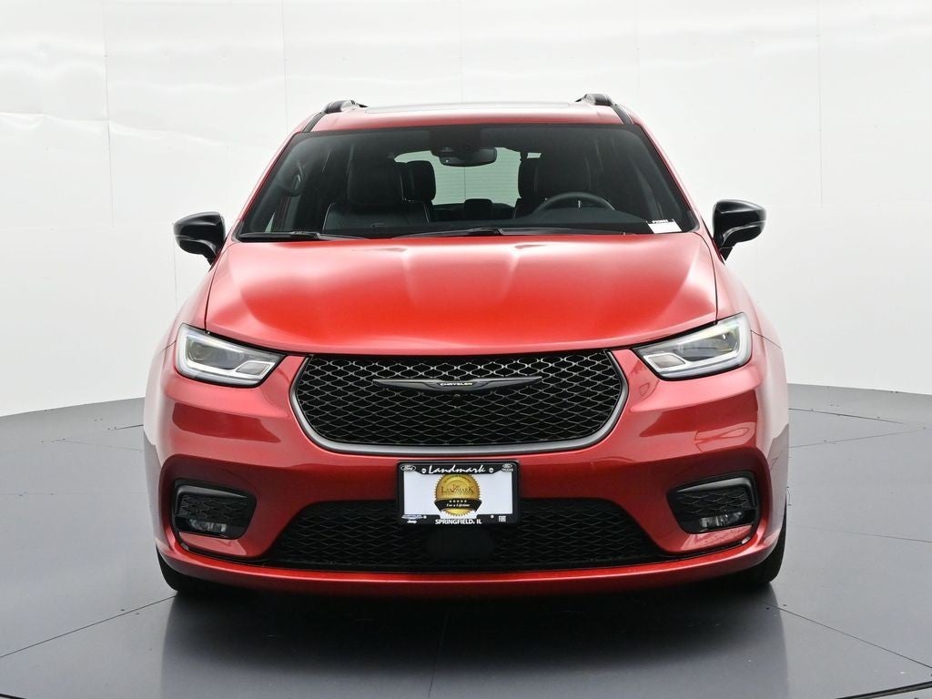 2025 Chrysler Pacifica Limited FWD
