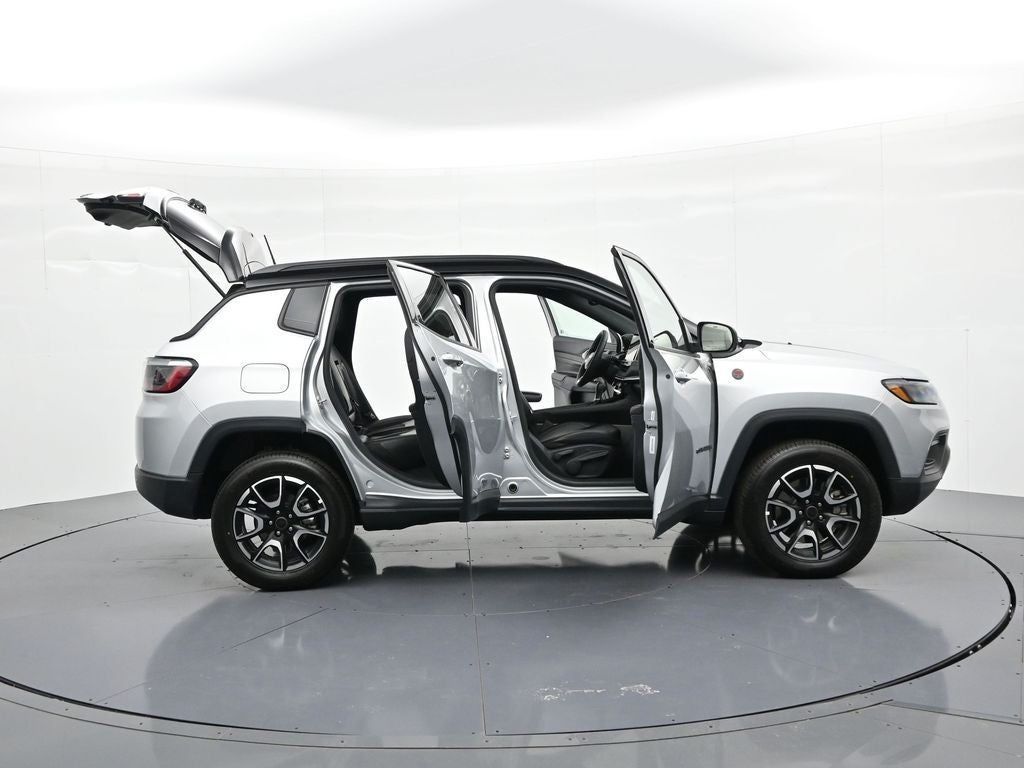 2025 Jeep Compass Trailhawk 4x4