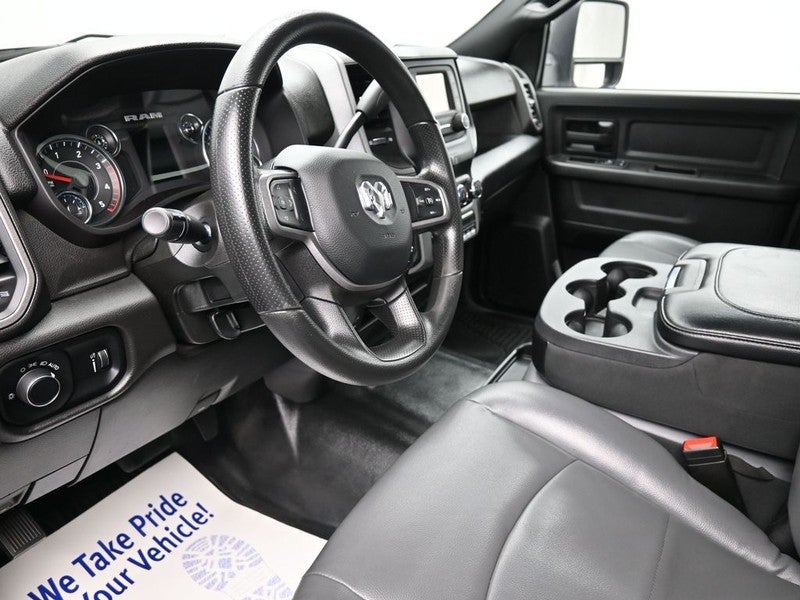 2024 RAM 3500 Chassis Cab Tradesman 2WD Crew Cab 60" CA 172.4" WB