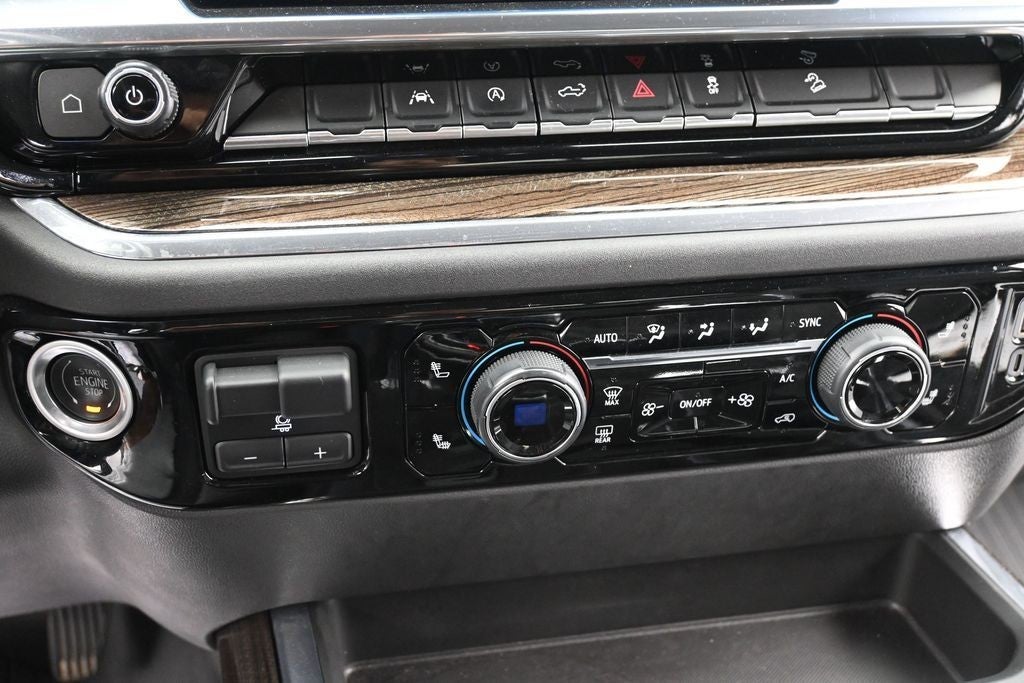 2024 Chevrolet Silverado 1500 4WD Crew Cab 147" LT Trail Boss