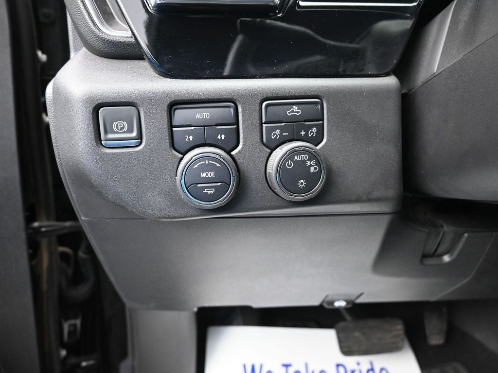 2025 Chevrolet Silverado 1500 4WD Crew Cab 147" LT w/1LT
