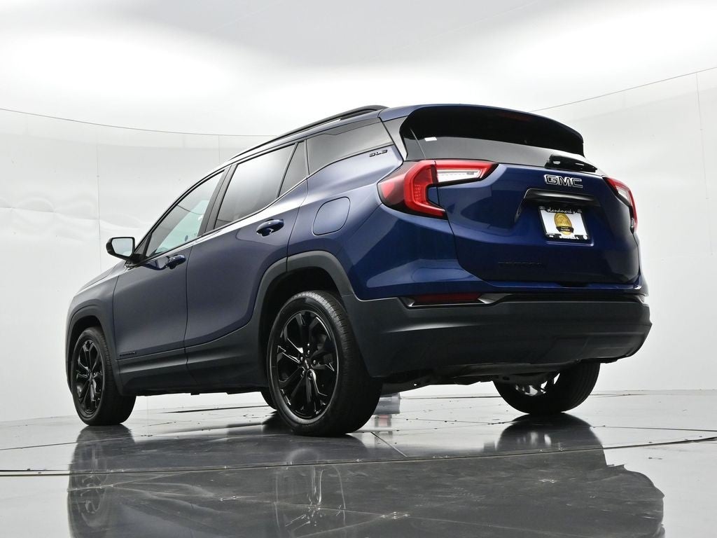 2022 GMC Terrain FWD 4dr SLE