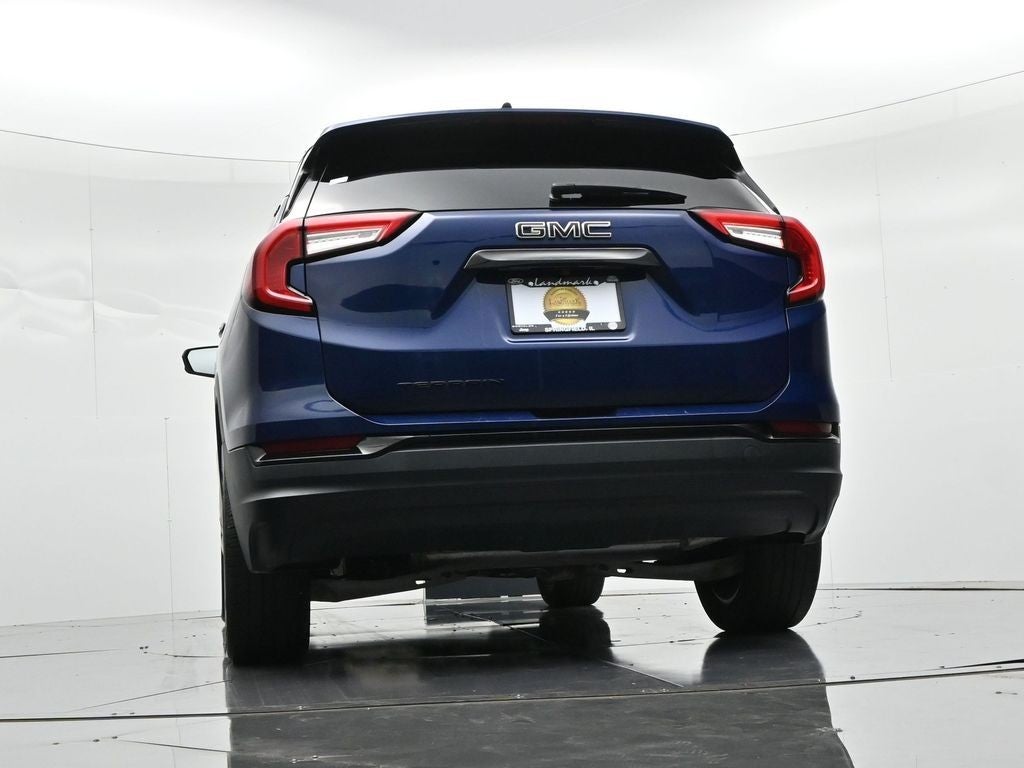 2022 GMC Terrain FWD 4dr SLE