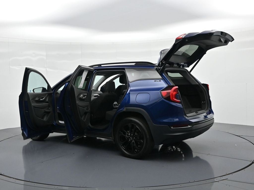 2022 GMC Terrain FWD 4dr SLE