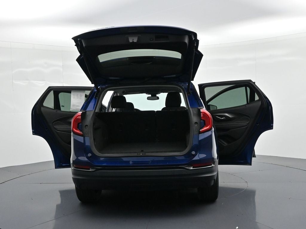 2022 GMC Terrain FWD 4dr SLE