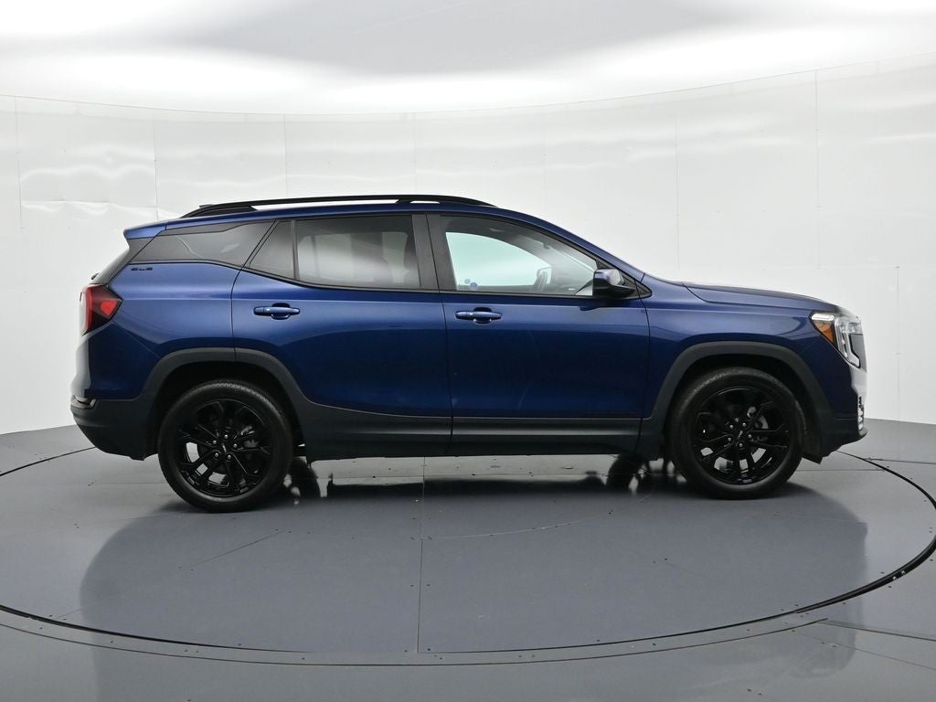 2022 GMC Terrain FWD 4dr SLE