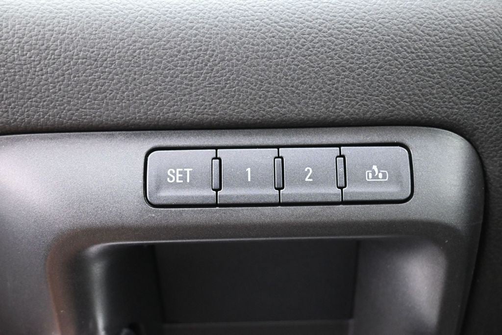 2017 GMC Sierra 1500 4WD Crew Cab 143.5" SLT
