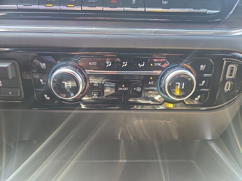 2025 GMC Sierra 1500 4WD Crew Cab 147" SLT