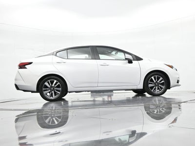 2022 Nissan Versa SV CVT
