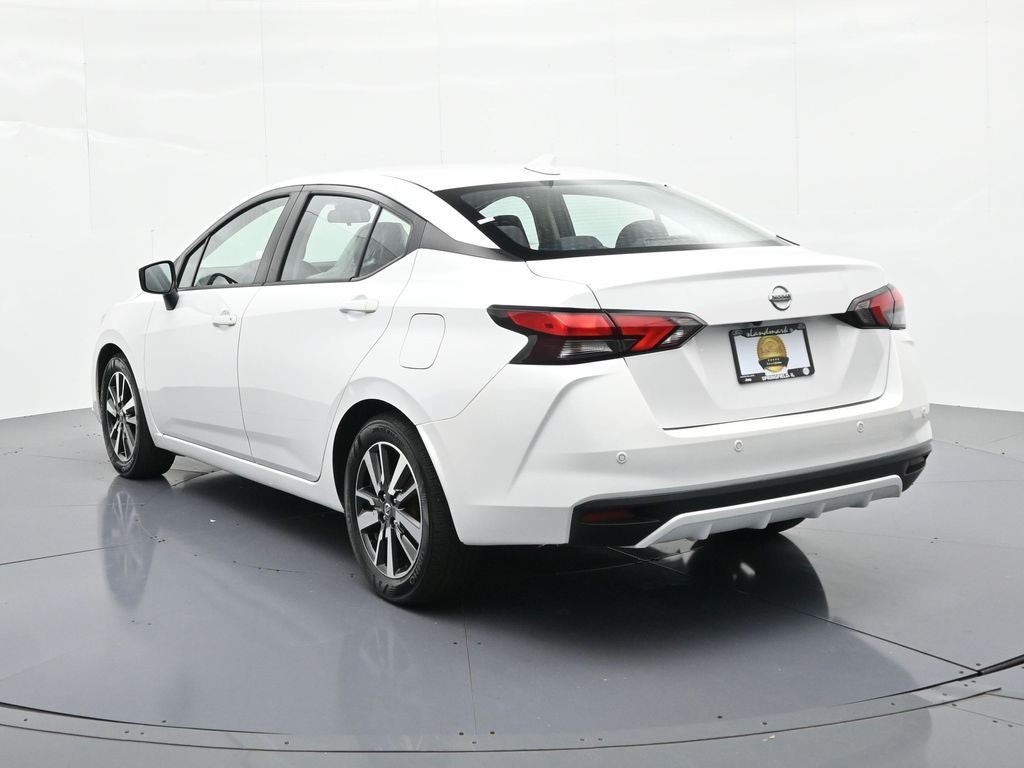 2022 Nissan Versa SV CVT