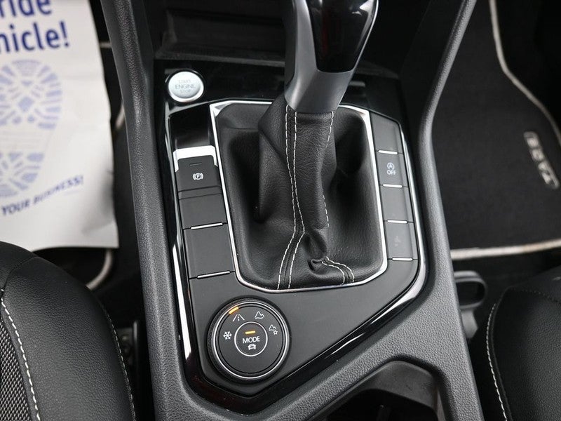 2023 Volkswagen Taos SE 4MOTION