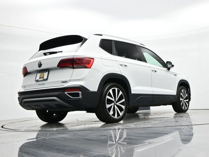 2023 Volkswagen Taos SE 4MOTION