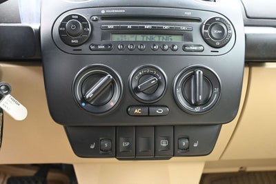 2008 Volkswagen Beetle Convertible 2.5L Black Tie Edition