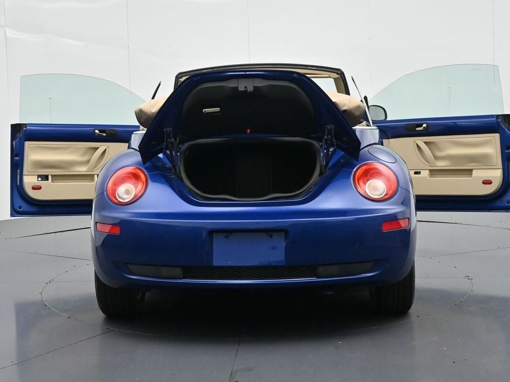 2008 Volkswagen Beetle Convertible 2.5L Black Tie Edition