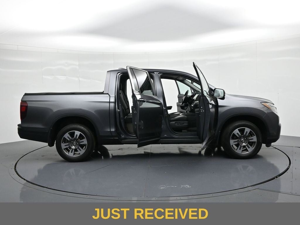 2017 Honda Ridgeline RTL-T 4x4 Crew Cab 5.3' Bed