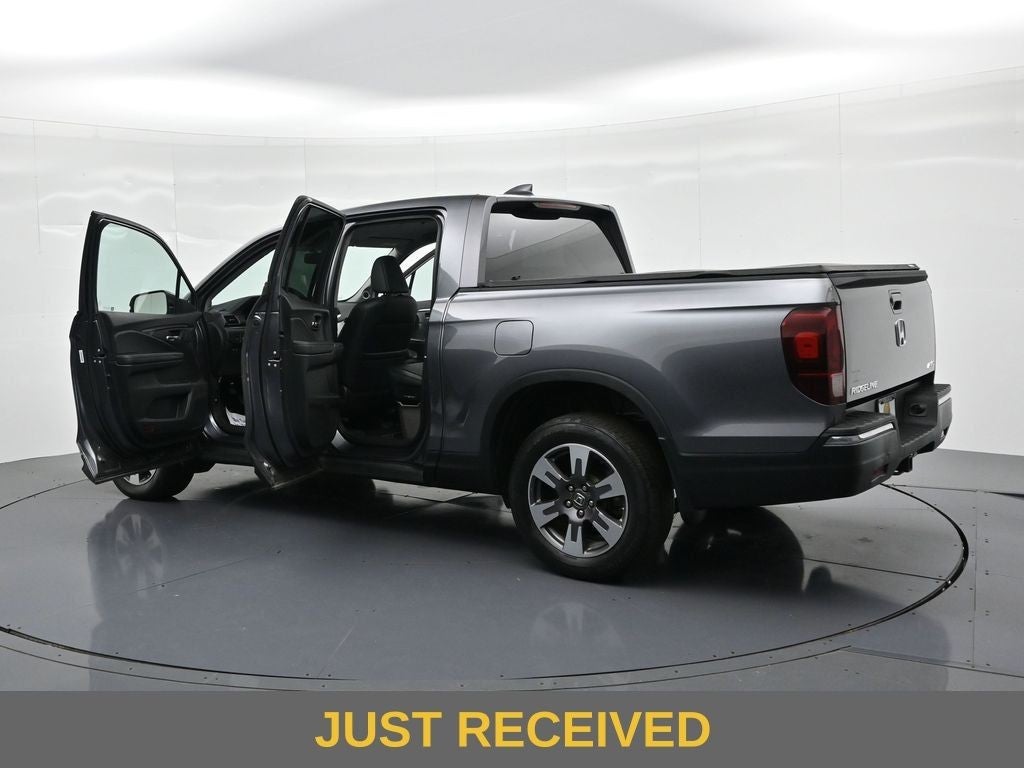 2017 Honda Ridgeline RTL-T 4x4 Crew Cab 5.3' Bed