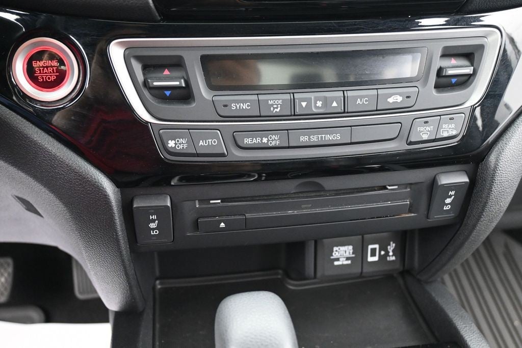 2017 Honda Ridgeline Black Edition 4x4 Crew Cab 5.3' Bed