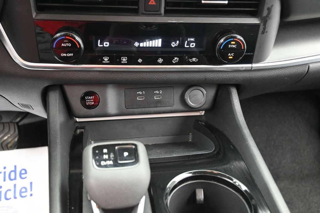 2024 Nissan Rogue AWD SV