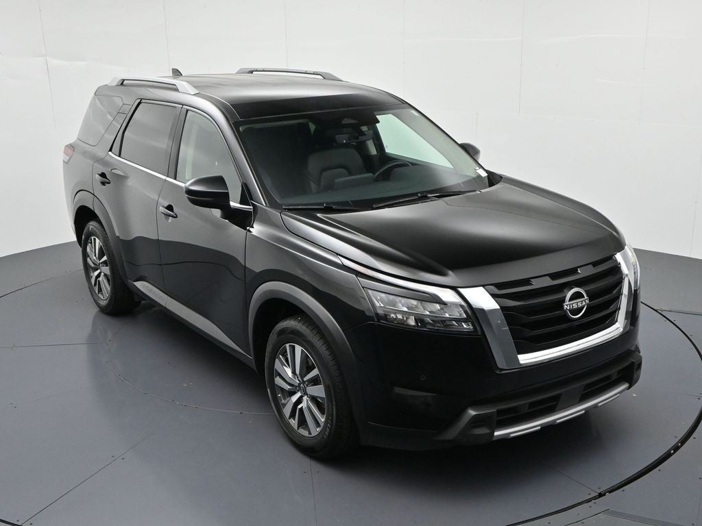 2025 Nissan Pathfinder SL 2WD