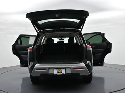 2025 Nissan Pathfinder SL 2WD