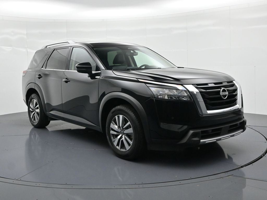 2025 Nissan Pathfinder SL 2WD