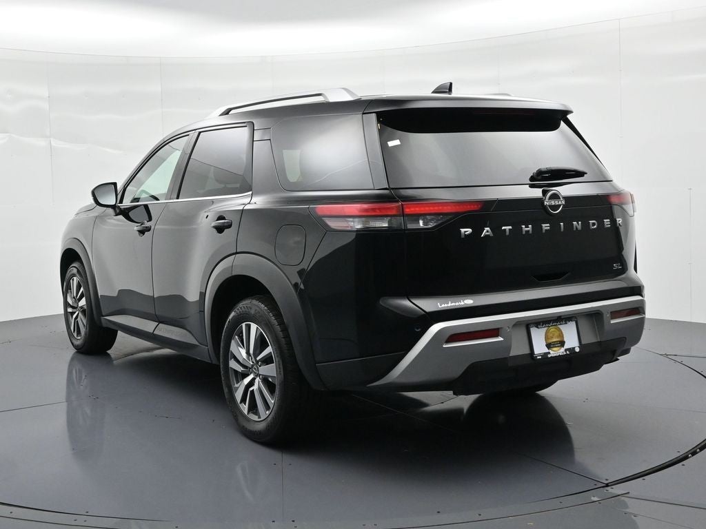 2025 Nissan Pathfinder SL 2WD