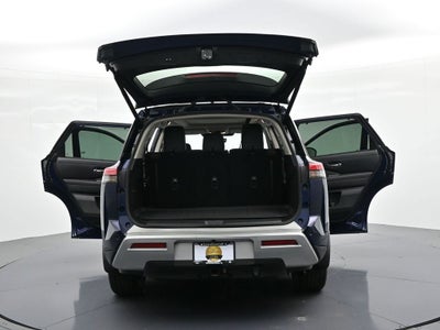 2024 Nissan Pathfinder SL 2WD