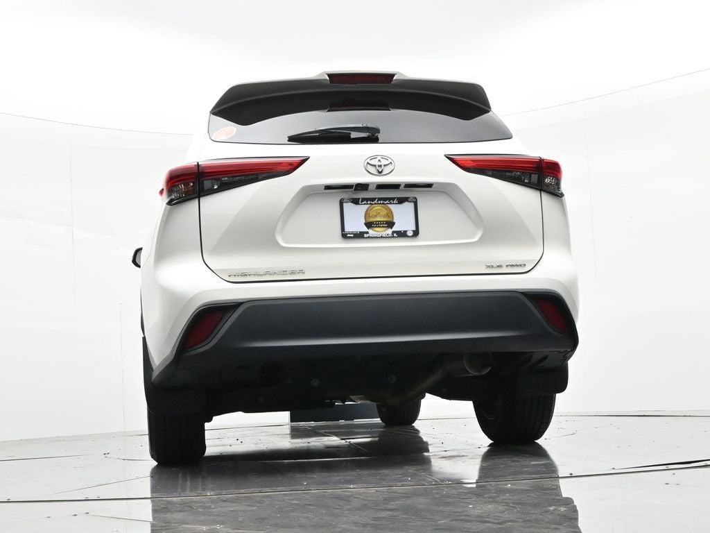 2021 Toyota Highlander XLE AWD