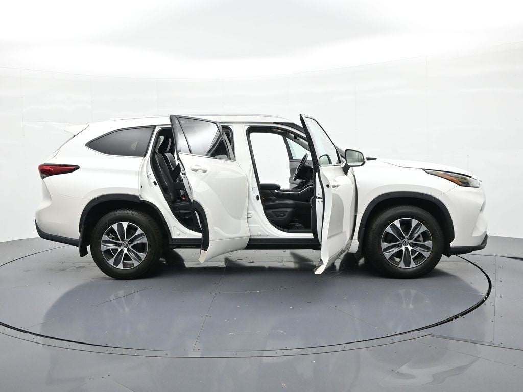 2021 Toyota Highlander XLE AWD