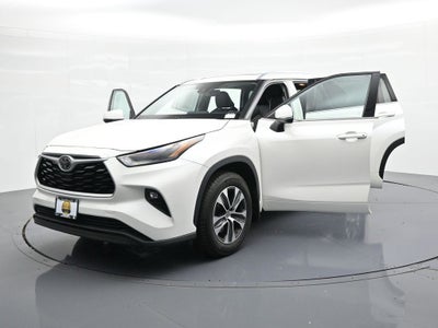 2021 Toyota Highlander XLE AWD