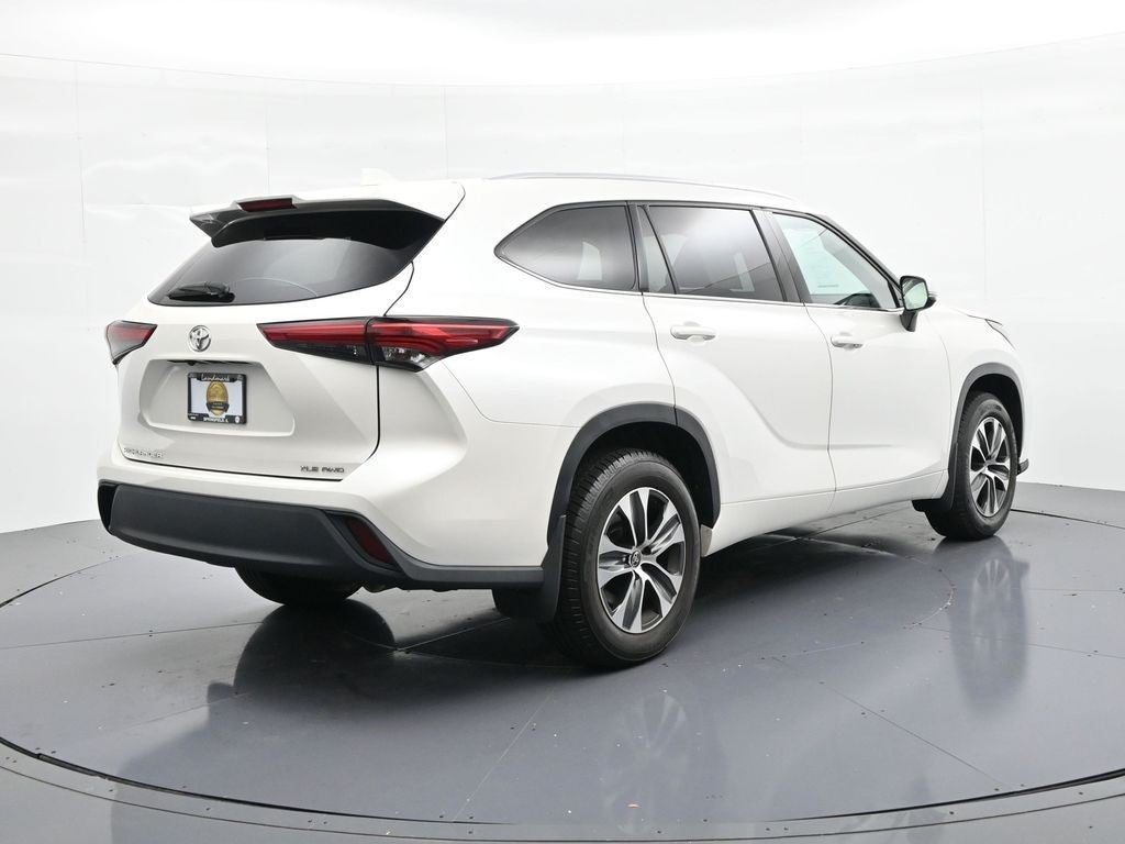 2021 Toyota Highlander XLE AWD