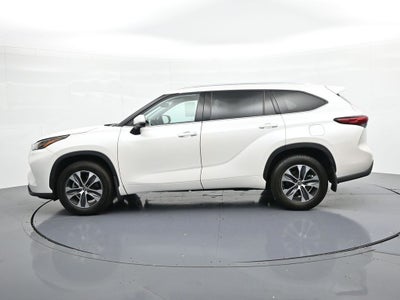 2021 Toyota Highlander XLE AWD