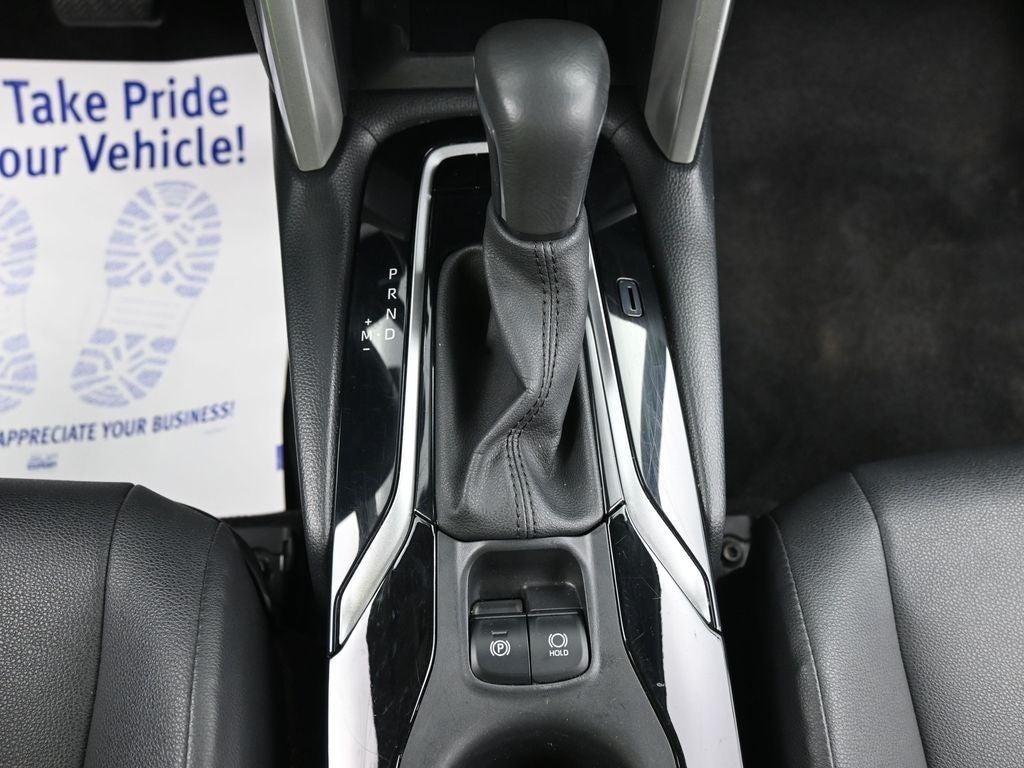 2024 Toyota Corolla Cross XLE 2WD (Natl)