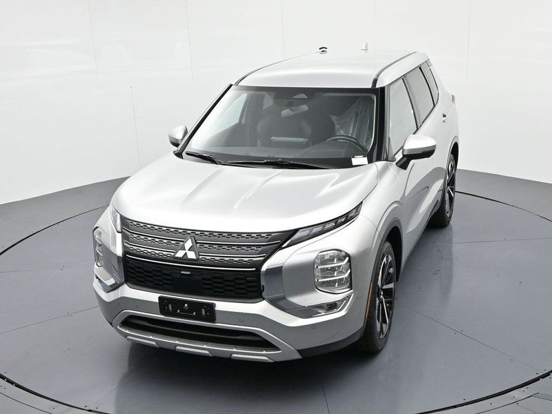 2024 Mitsubishi Outlander SE FWD