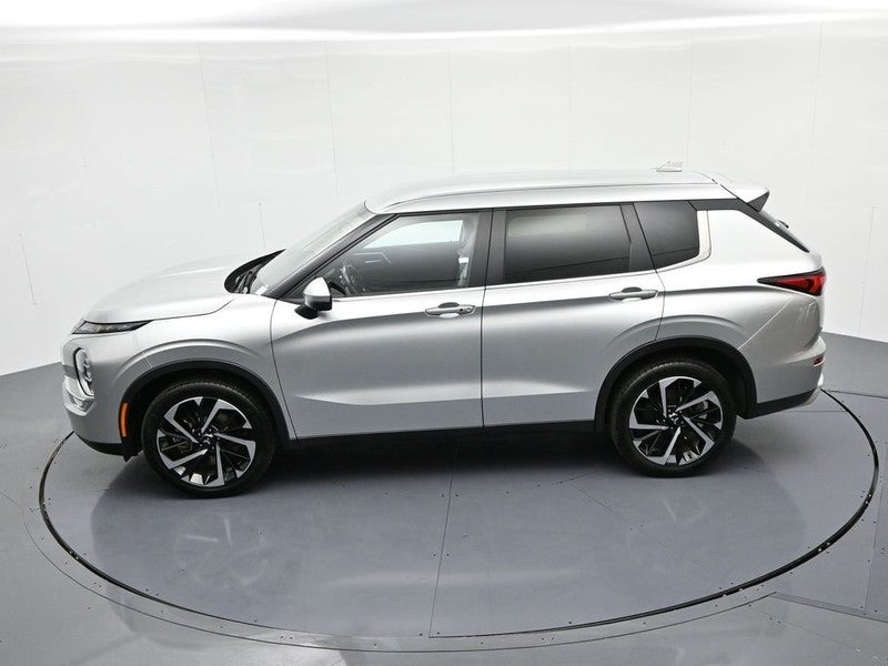 2024 Mitsubishi Outlander SE FWD