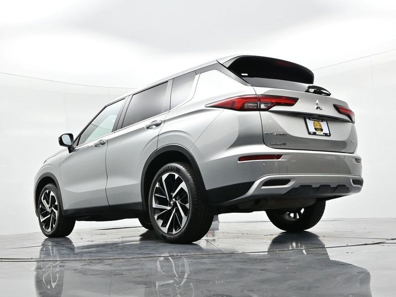 2024 Mitsubishi Outlander SE FWD
