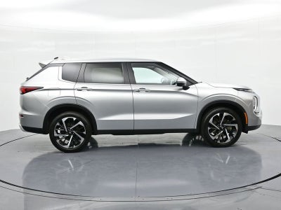 2024 Mitsubishi Outlander SE FWD