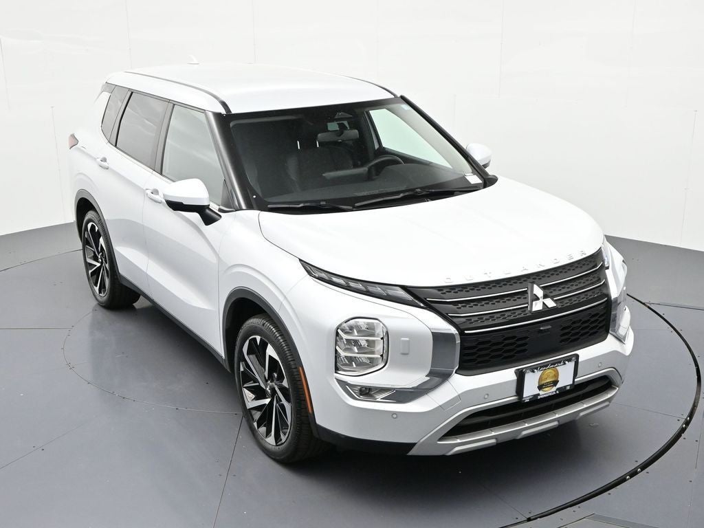 2023 Mitsubishi Outlander SE S-AWC