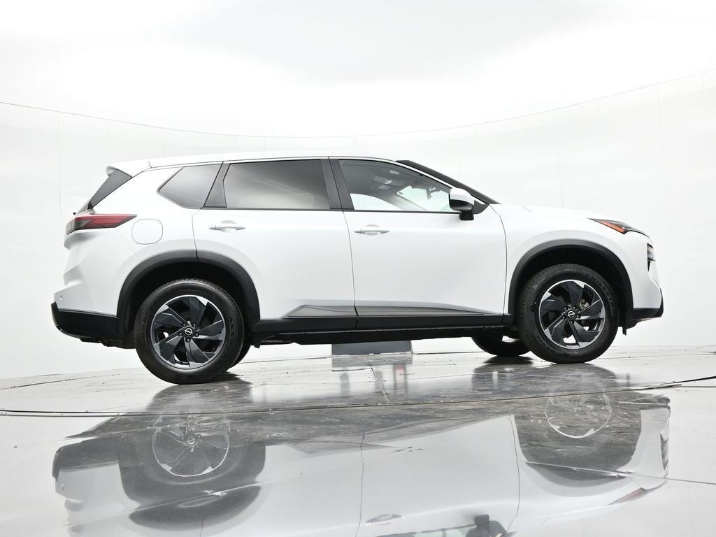 2024 Nissan Rogue FWD SV