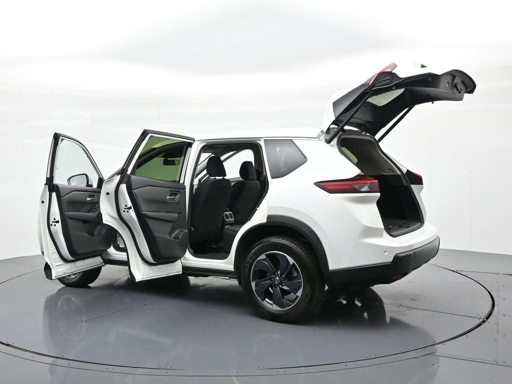 2024 Nissan Rogue FWD SV