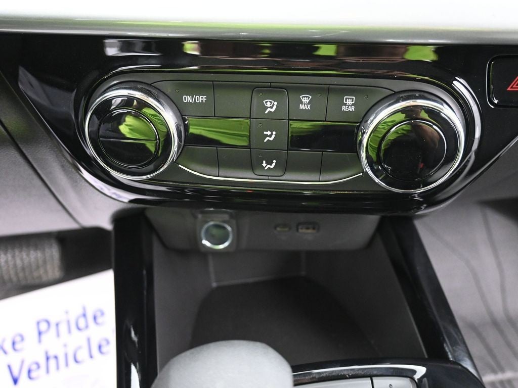 2025 Chevrolet Trax FWD 4dr LT