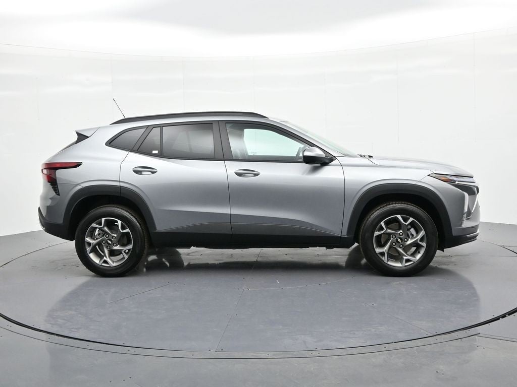 2025 Chevrolet Trax FWD 4dr LT
