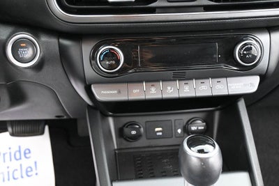 2022 Hyundai Kona Limited DCT FWD