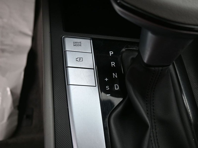 2024 Hyundai Elantra SEL IVT