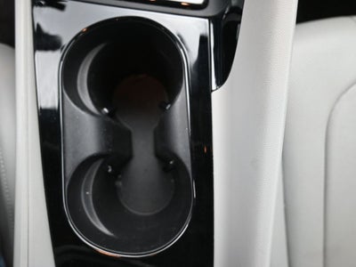 2024 Hyundai Elantra Limited IVT