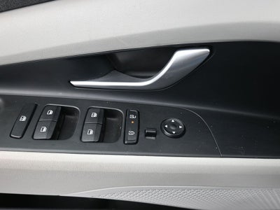 2024 Hyundai Elantra Limited IVT